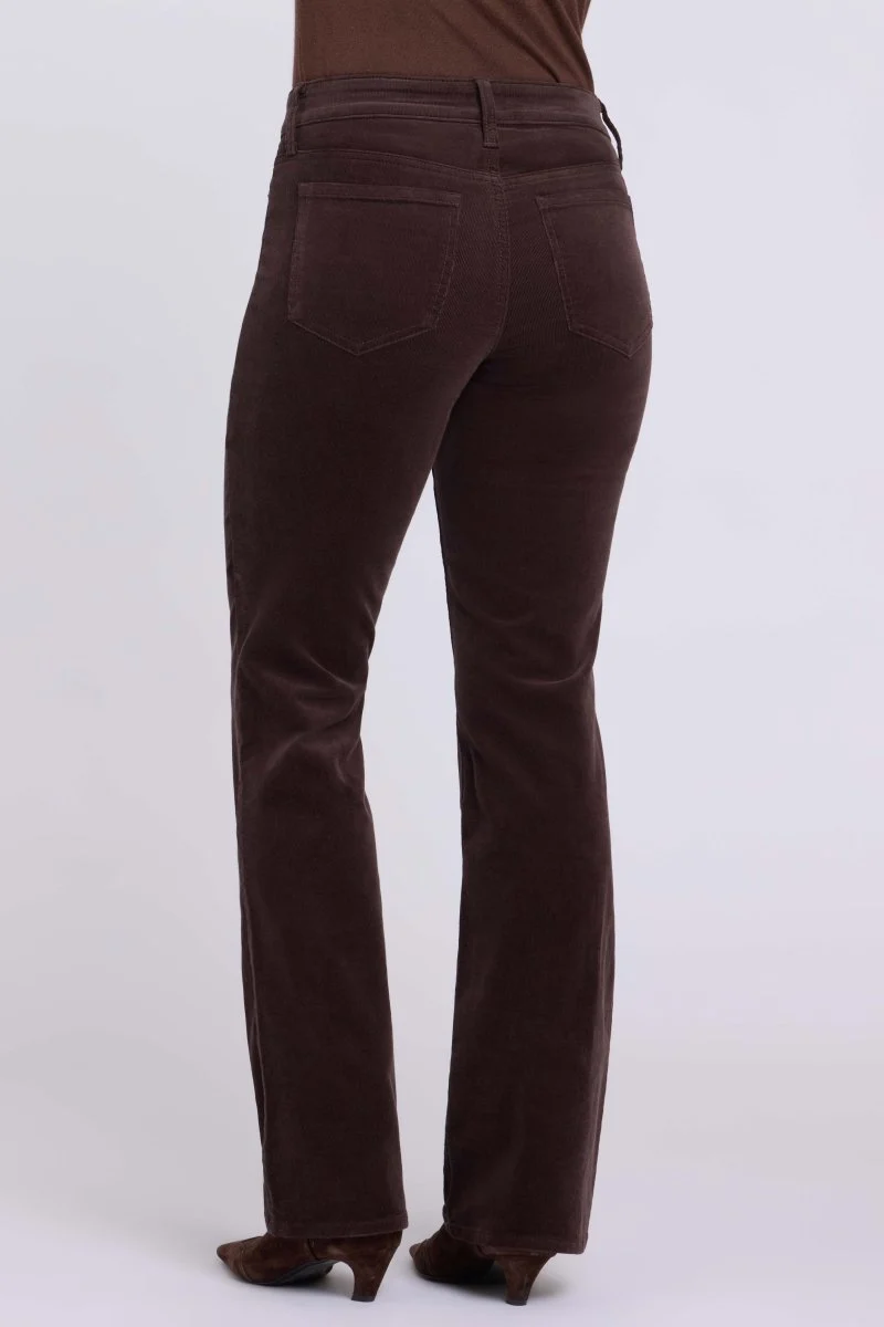 Brooklyn Bootcut Pants in Fine Wale Stretch Corduroy | Bitter Chocolate