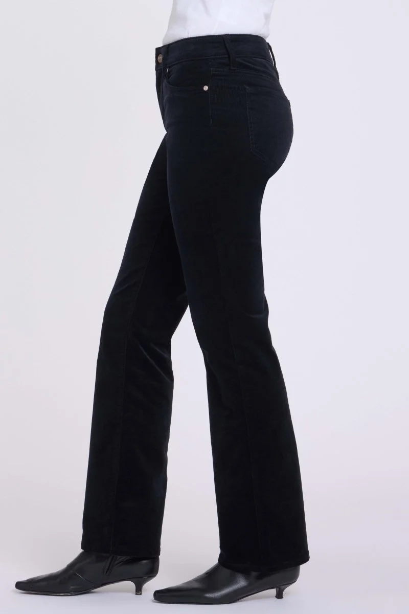Brooklyn Bootcut Pants in Fine Wale Stretch Corduroy | Black
