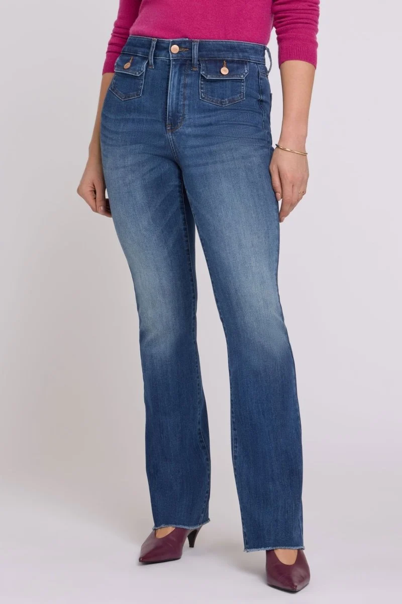 Barbara Bootcut Jeans aus Sure Stretch® Denim mit High Waist | Elm