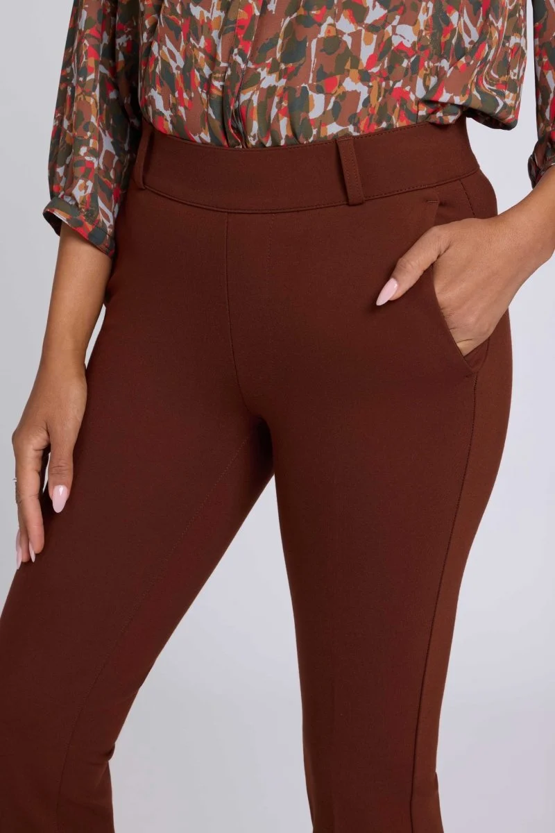 Ausgestellte Schlupfhose – Sculpt-Her™ Kollektion | Chocolate Fondant