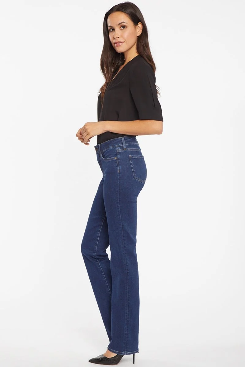 Marilyn Straight Jeans Mittelblau Premium Denim | Quinn