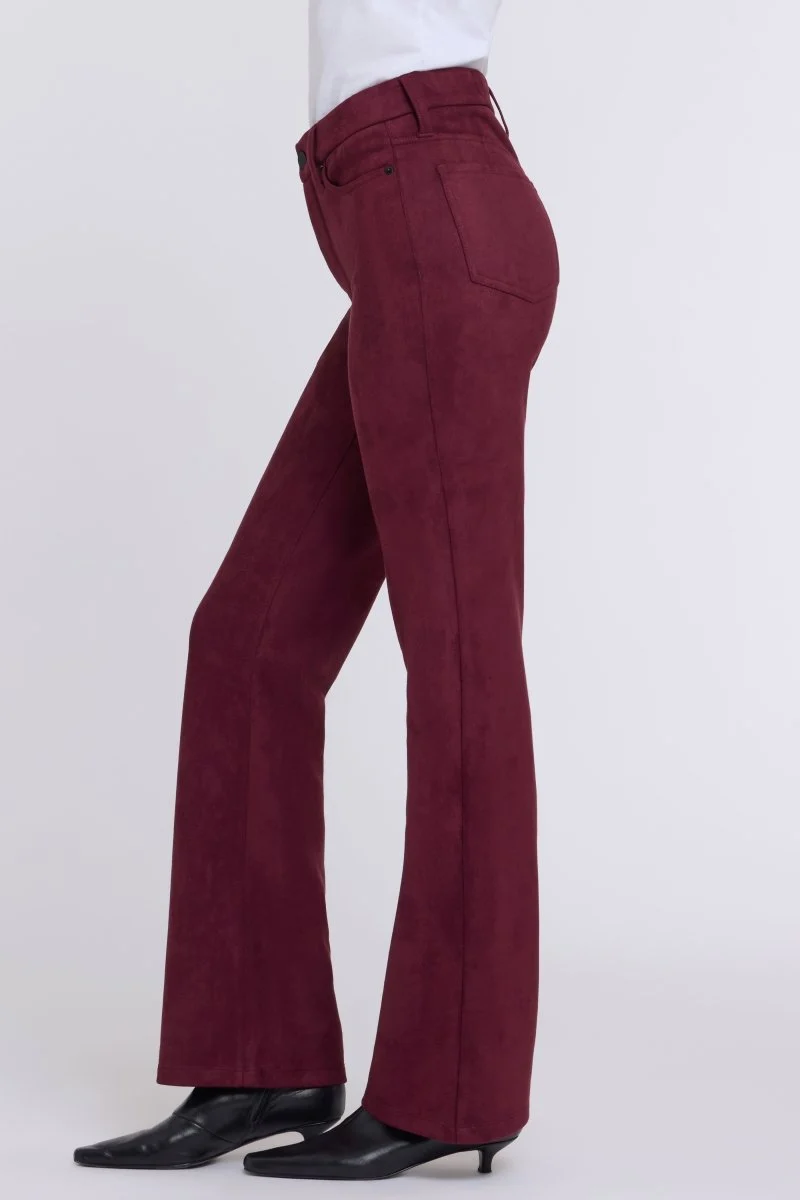 Brooklyn Bootcut Hose aus Velourslederimitat Sculpt-Her™ Kollektion | True Burgundy