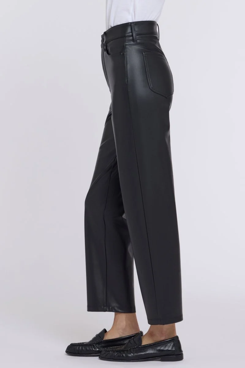 Kasey Stovepipe Hose Aus Kunstleder Sculpt-Her™ | Black