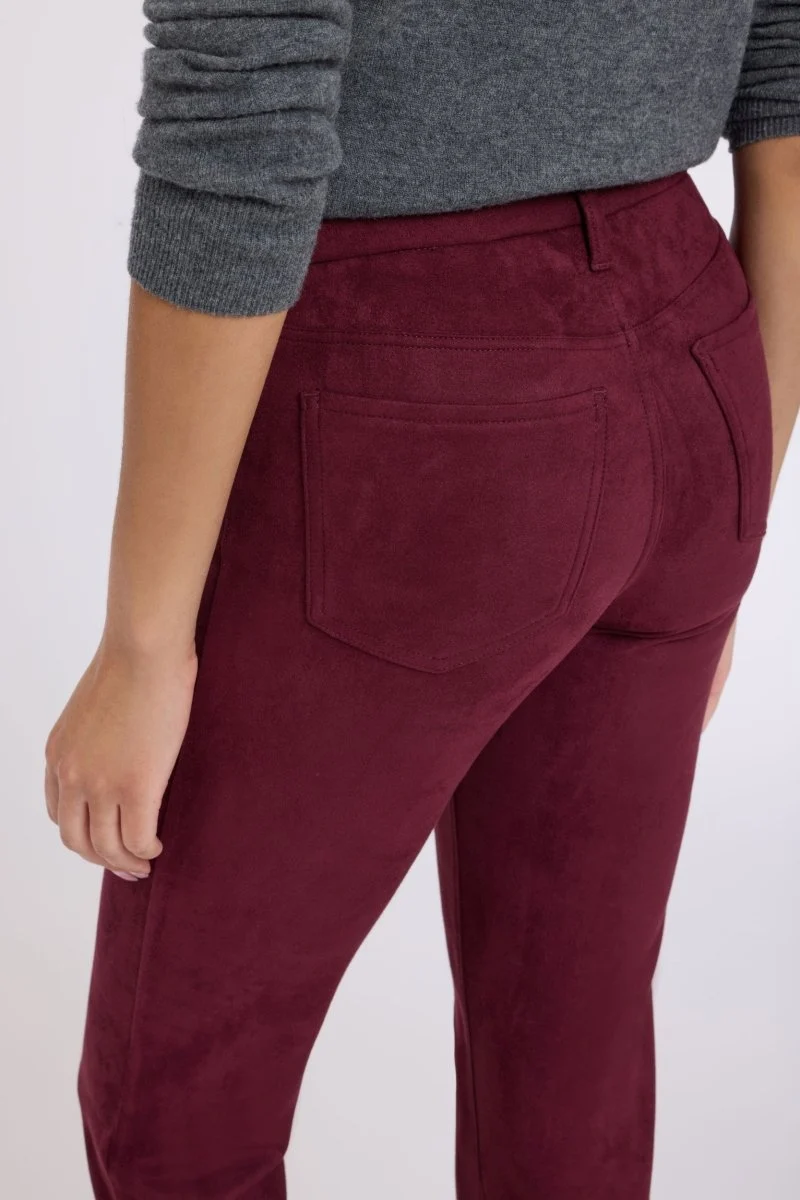 Marilyn Straight Hose aus Velourslederimitat – Sculpt-Her™ Kollektion | True Burgundy