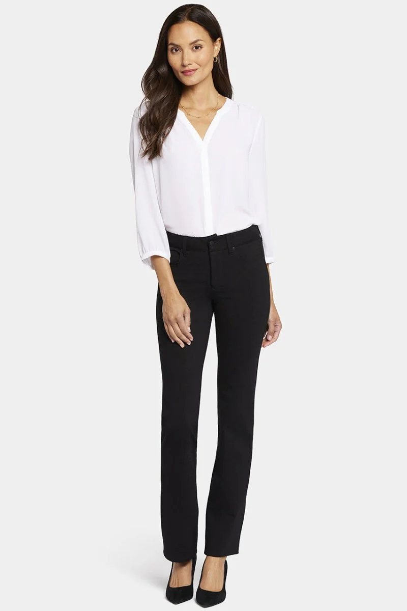 Marilyn Straight Pants in Ponte Strick | Black