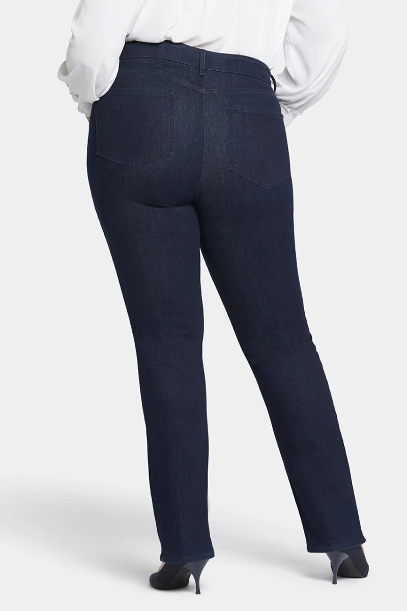 Marilyn Straight Jeans Plus Dunkelblauem Premium Denim | Rinse