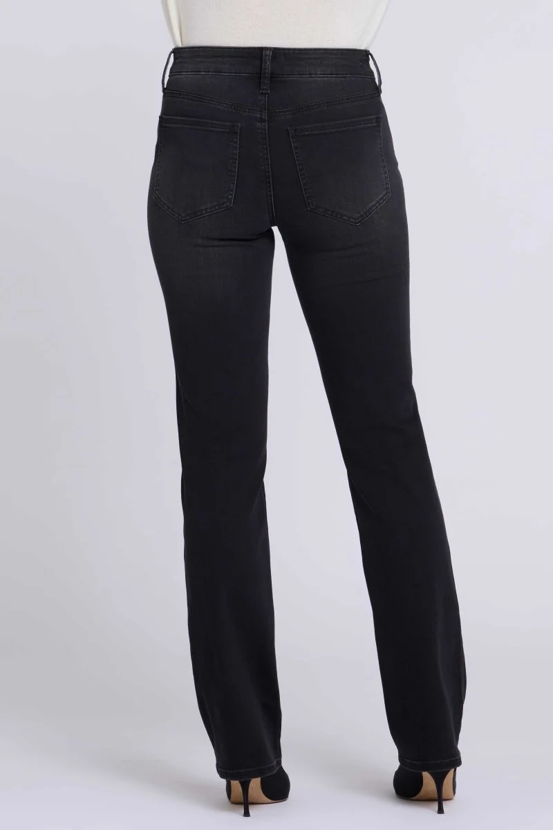 Marilyn Straight Jeans aus Sure Stretch® Denim | Helleborus