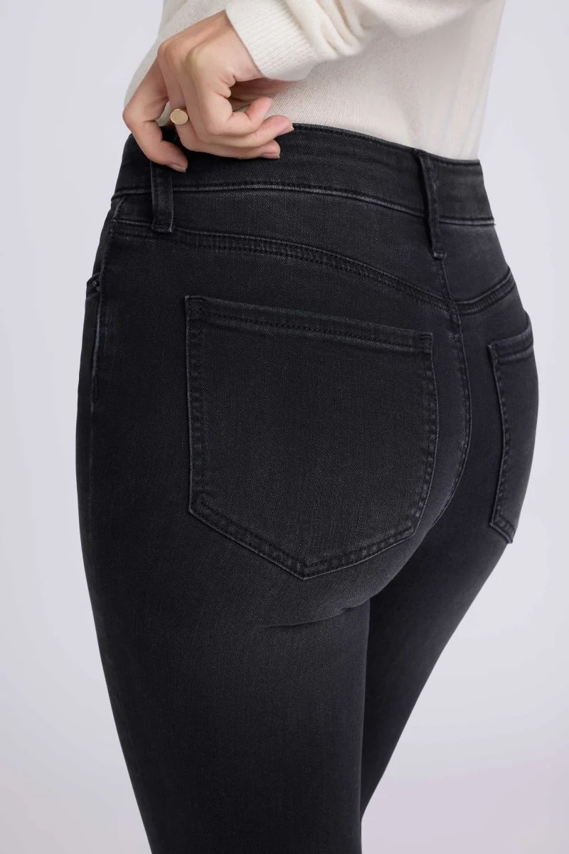 Marilyn Straight Jeans aus Sure Stretch® Denim | Helleborus