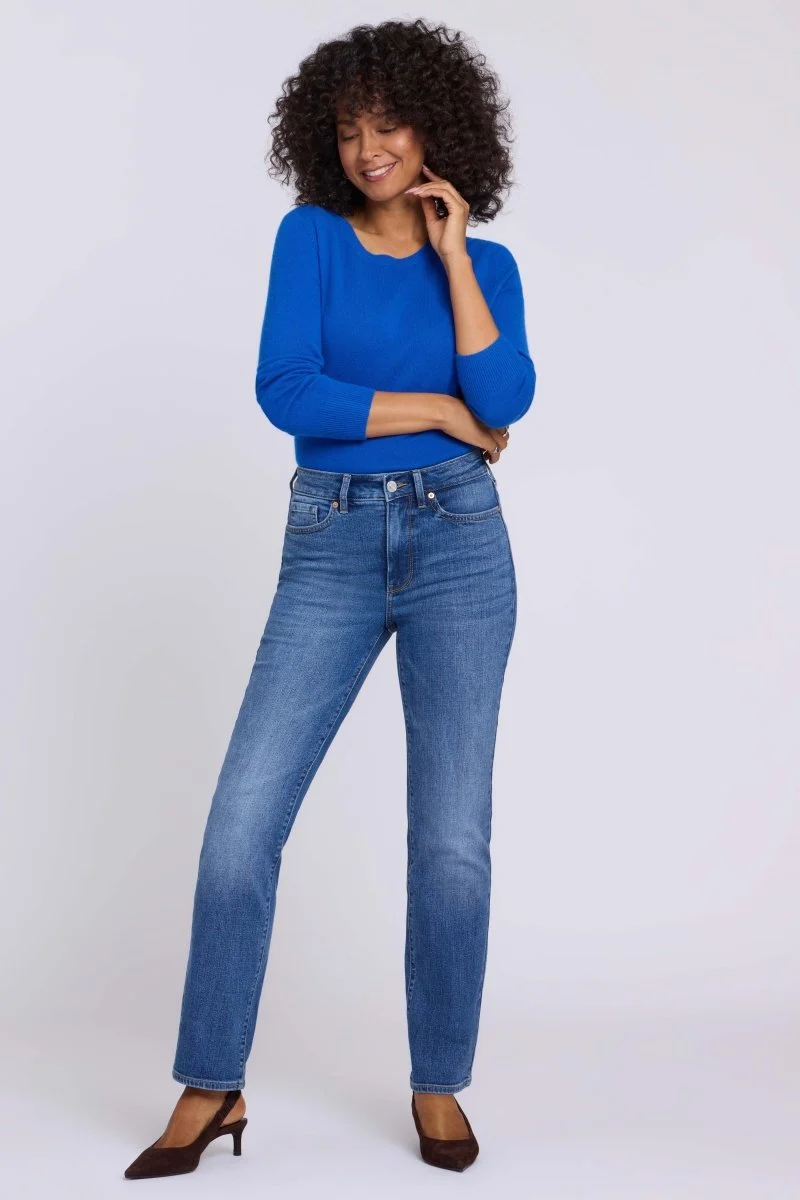 Marilyn Straight Jeans Tall mit High Waist | Yarrow