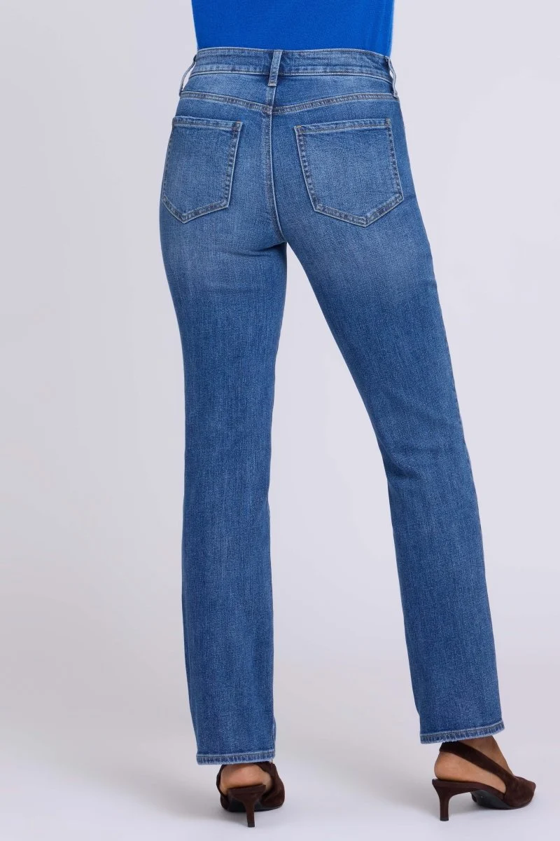 Marilyn Straight Jeans Tall mit High Waist | Yarrow