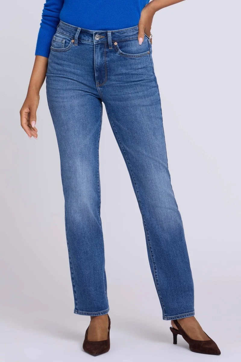 Marilyn Straight Jeans Tall mit High Waist | Yarrow