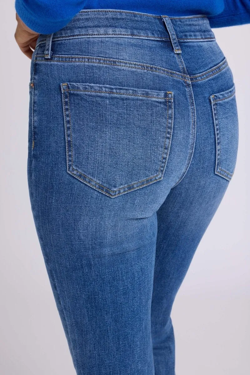 Marilyn Straight Jeans Tall mit High Waist | Yarrow