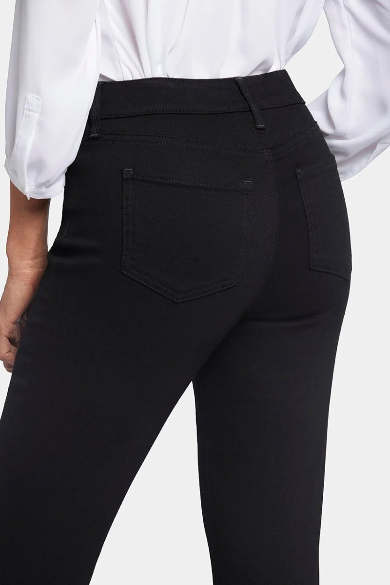 Ellison Straight Jeans mit hoher Taille | Black