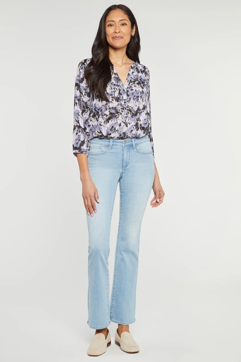 Barbara Bootcut Jeans Hellblauem Premium Denim (Petite) | Northstar