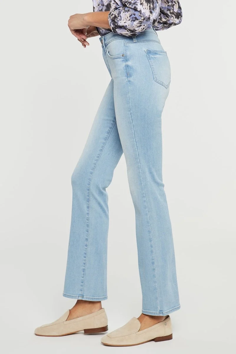 Barbara Bootcut Jeans Hellblauem Premium Denim (Petite) | Northstar
