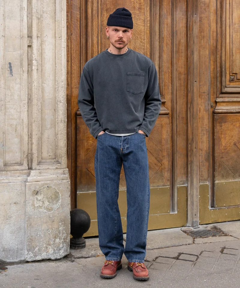 THE BEST LONG-SLEEVE POCKET TEE