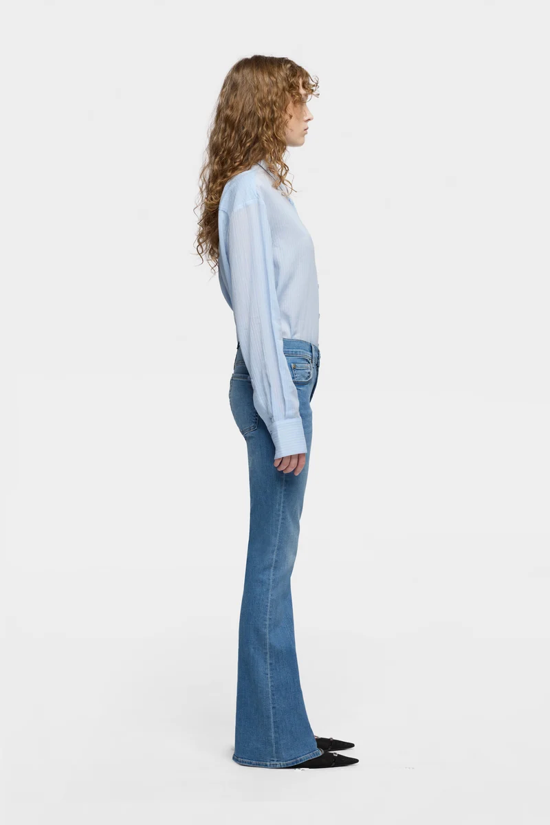TAILORLESS BOOTCUT in Denim Astra