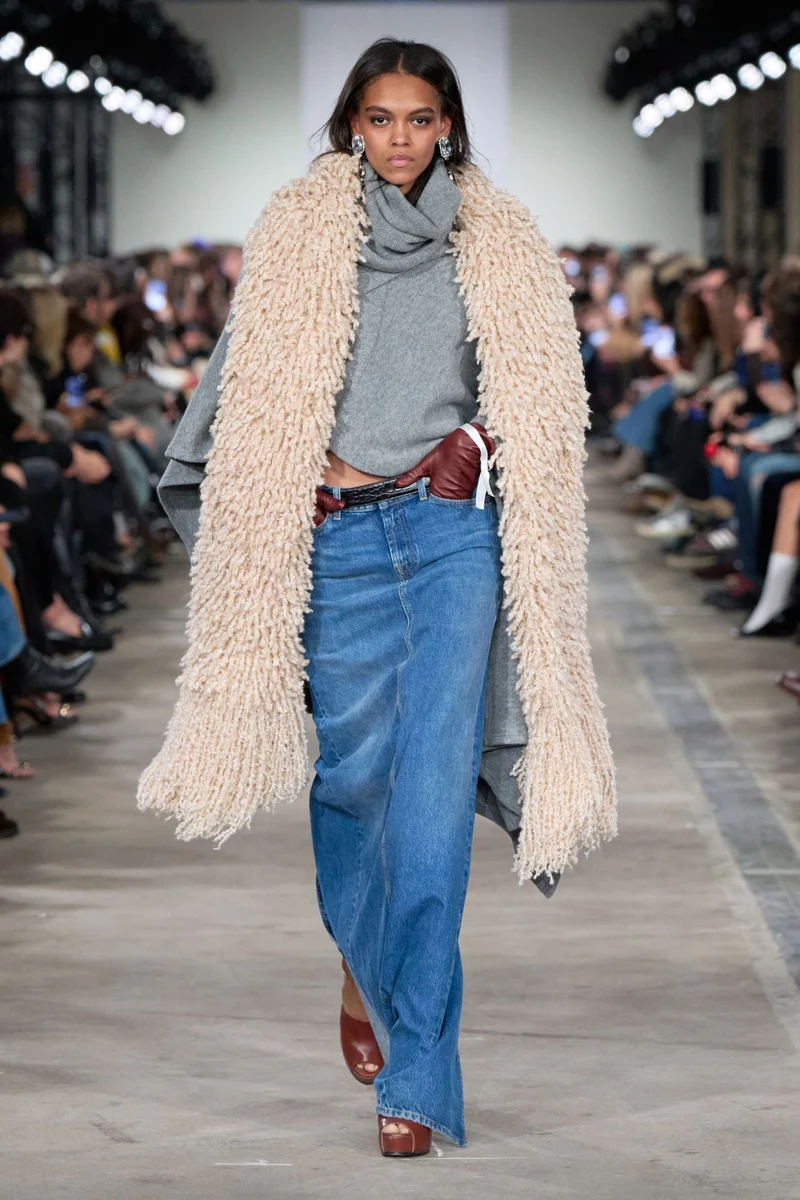 FULL LENGTH SKIRT in Denim Midtown