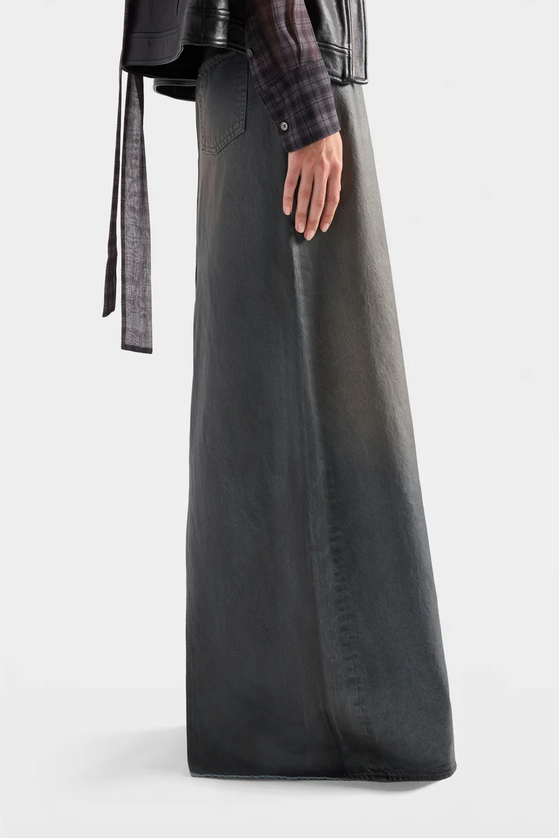 FULL LENGTH SKIRT in Denim Nolita