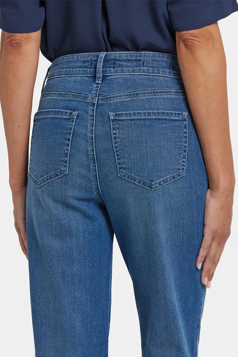 Marilyn Straight Jeans | Lake Notre-Dame