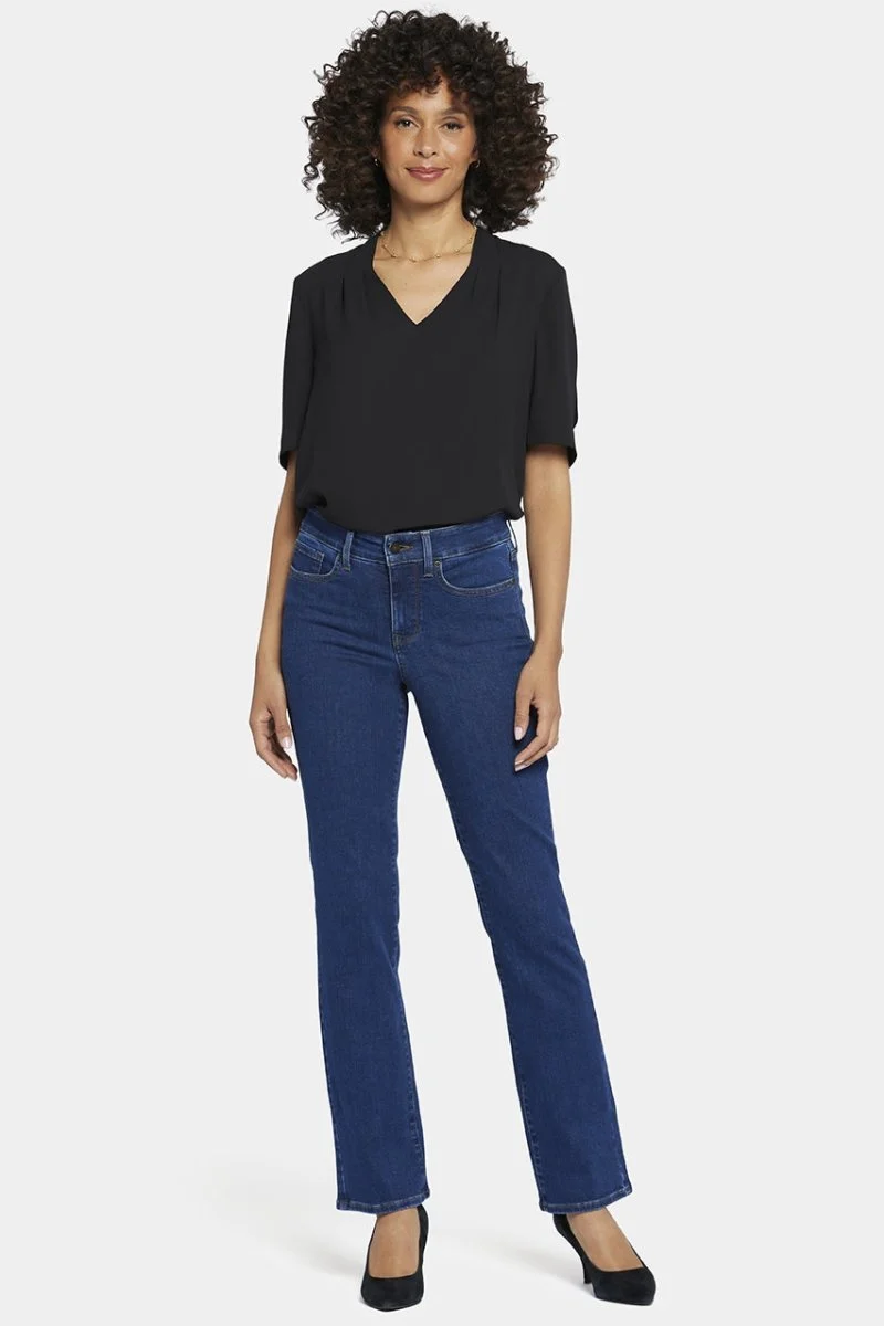 Ellison High Rise Straight Dunkelblau Premium Denim | Quinn