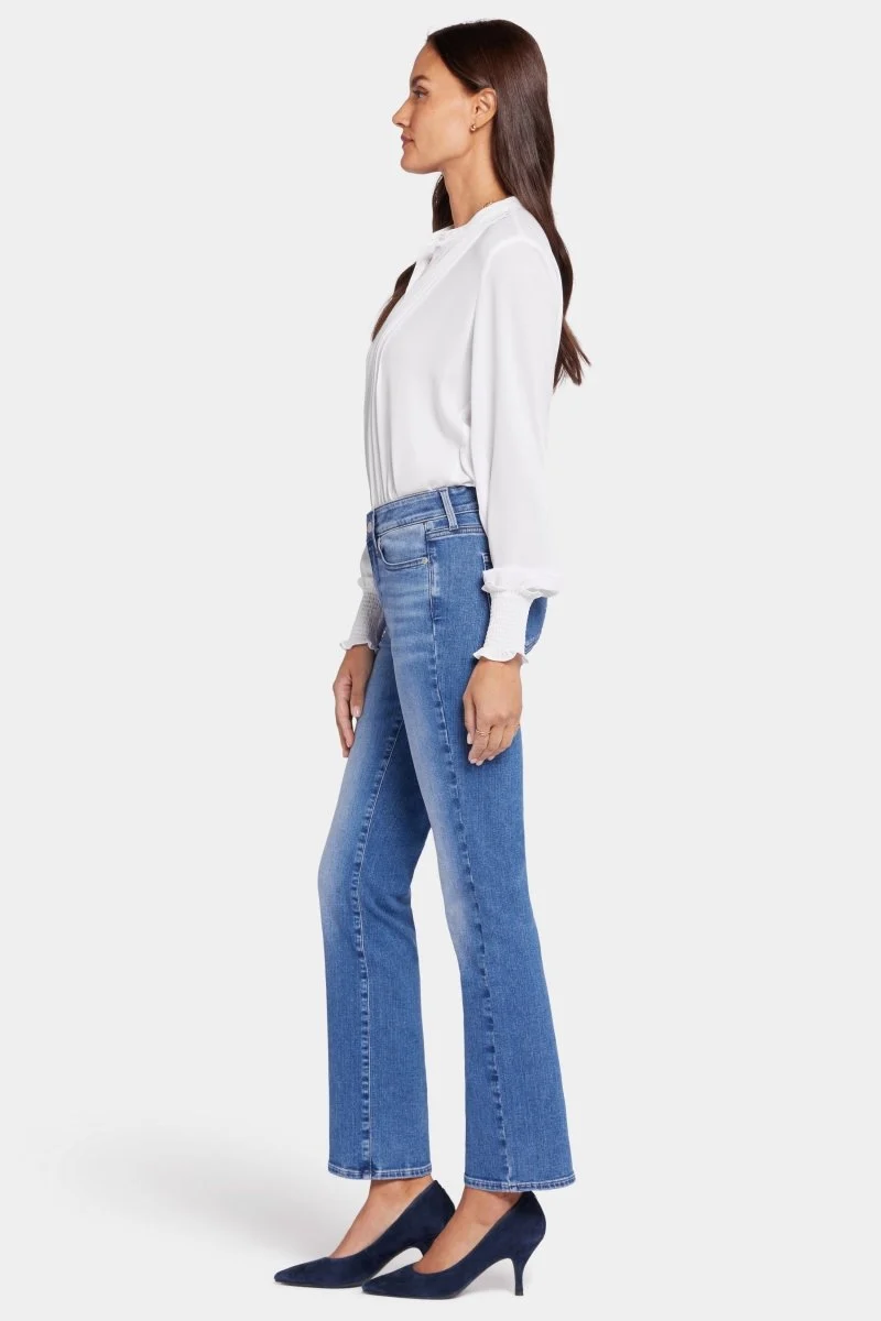 Ellison High Rise Straight Mittelblau Premium Denim | Stunning