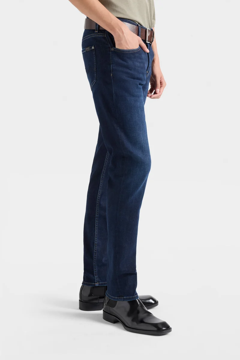 SLIMMY TAPERED in Luxe Performance Douglas