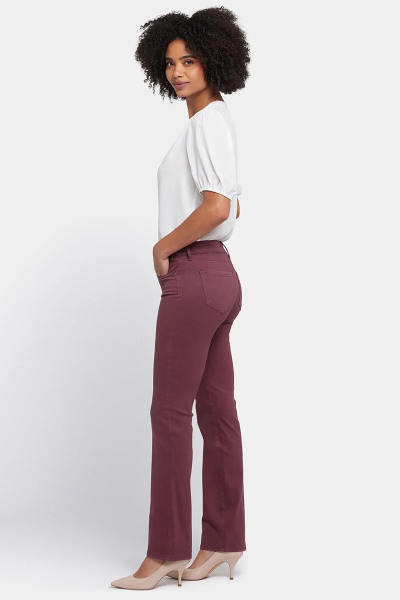 Marilyn Straight Jeans Rot Farbiger Denim | Dark Cherry