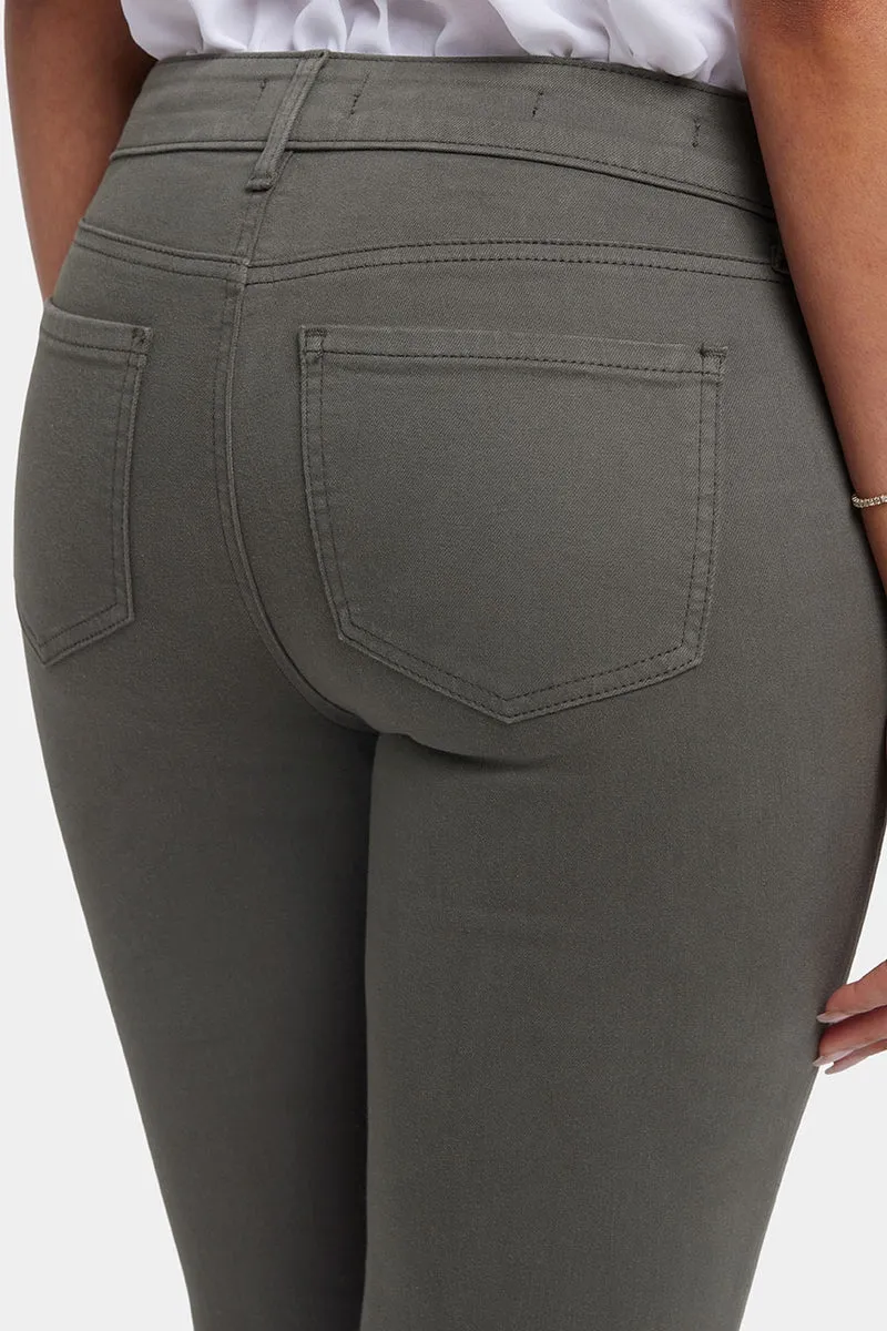 Marilyn Straight Jeans Grün Farbiger Denim | Vine Leaf