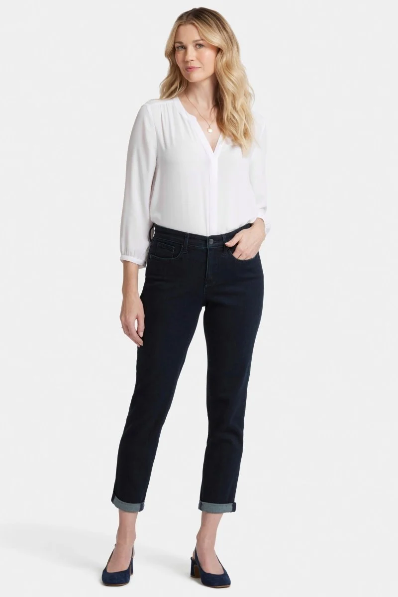 Margot Girlfriend Jeans Dunkelblau Premium Denim | Midnight Falls