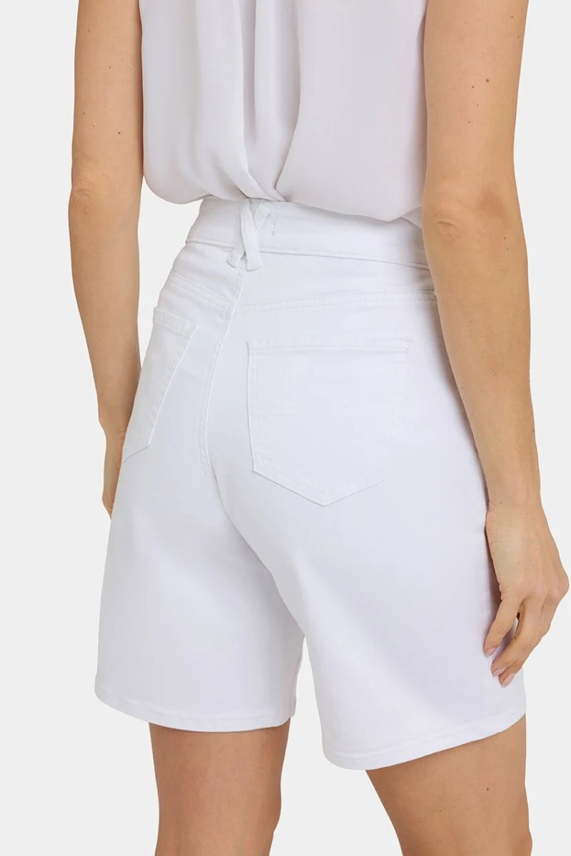 Erin Relaxed Denim Shorts mit High Rise | Optic White