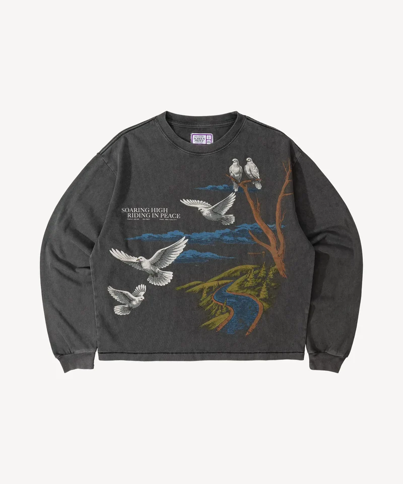 SOARING HIGH TEE