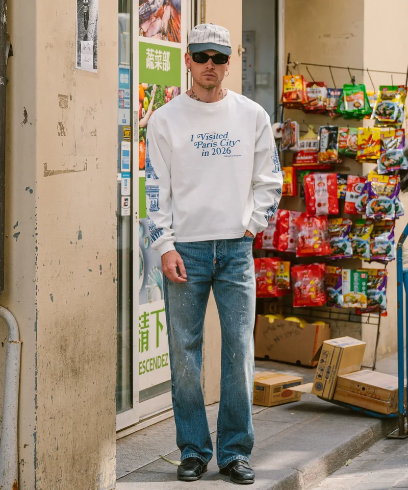THE PORCELAIN SOUVENIR TEE