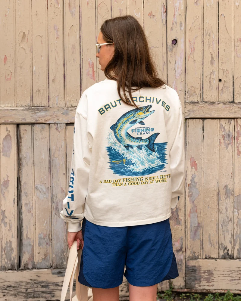 FISHING TEE