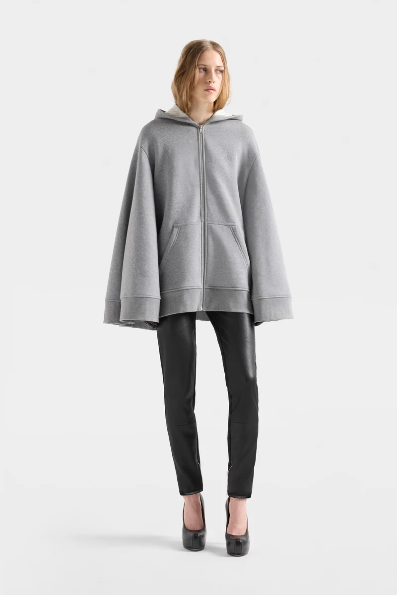 OVERSIZE ZIP HOODIE in Ash