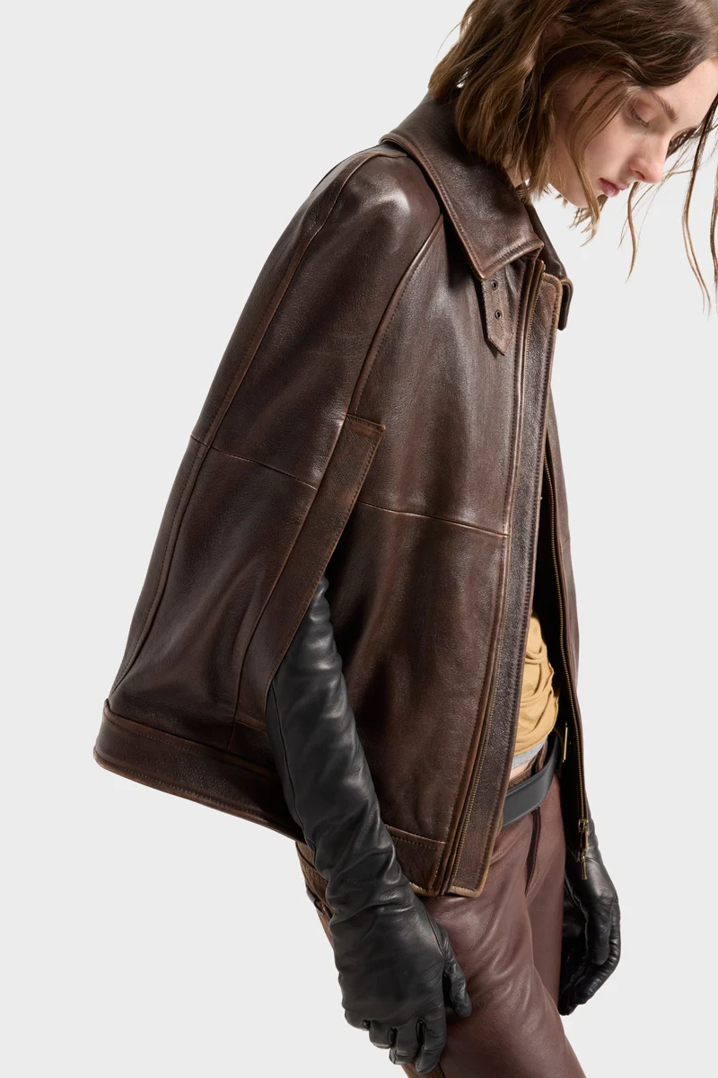 CAPE in Leather Burnt Chestnut
