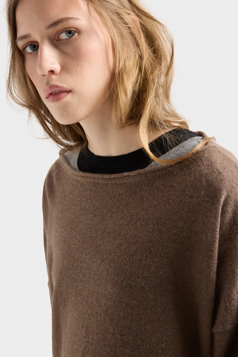 BOAT NECK CROPPED SWEATER in Wool Seashell