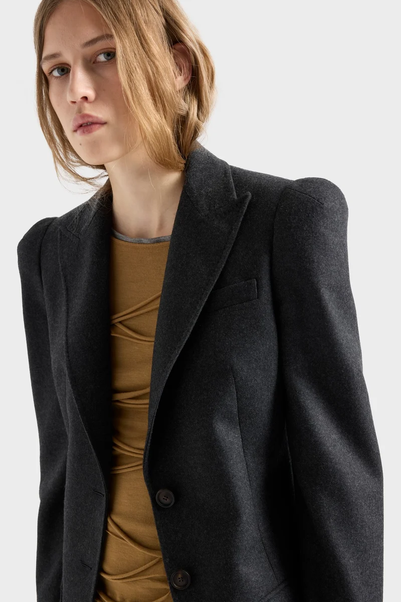 HIGH SHOULDER BLAZER in Wool Mink