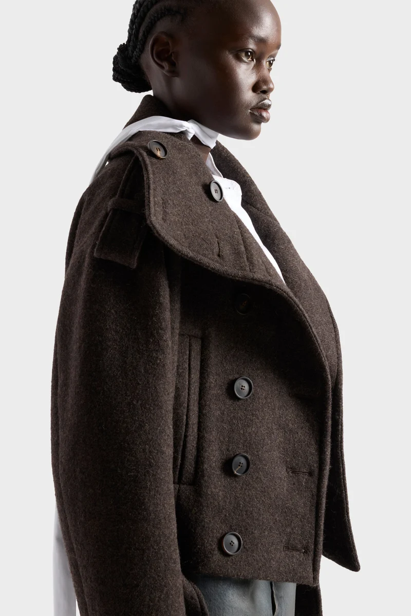 DOUBLE BREASTED HIGH NECK SHORT COAT in Wool Chestnut