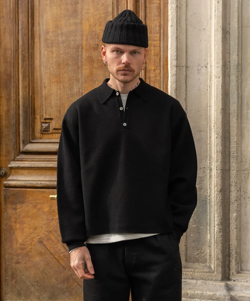 THE THREE BUTTONS POLO