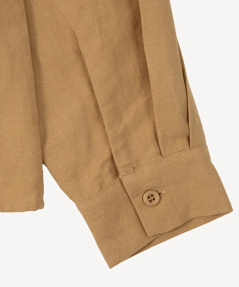 THE OVERSIZED WORK SHIRT