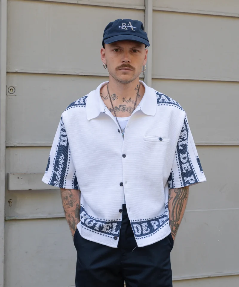 THE CROPPED HÔTEL DE PARIS SHIRT