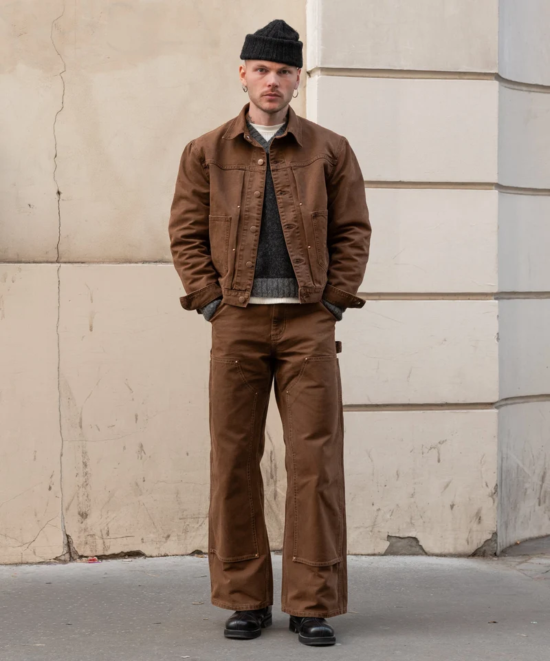 THE V-NECK SHETLAND