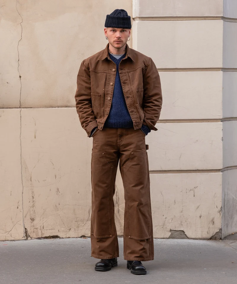 THE V-NECK SHETLAND
