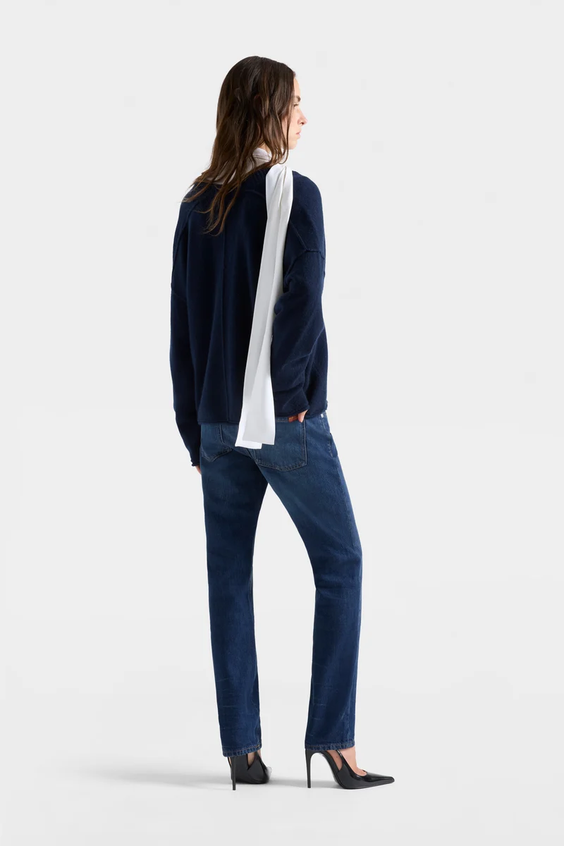 U-NECK SWEATER in Cashmere Midnight