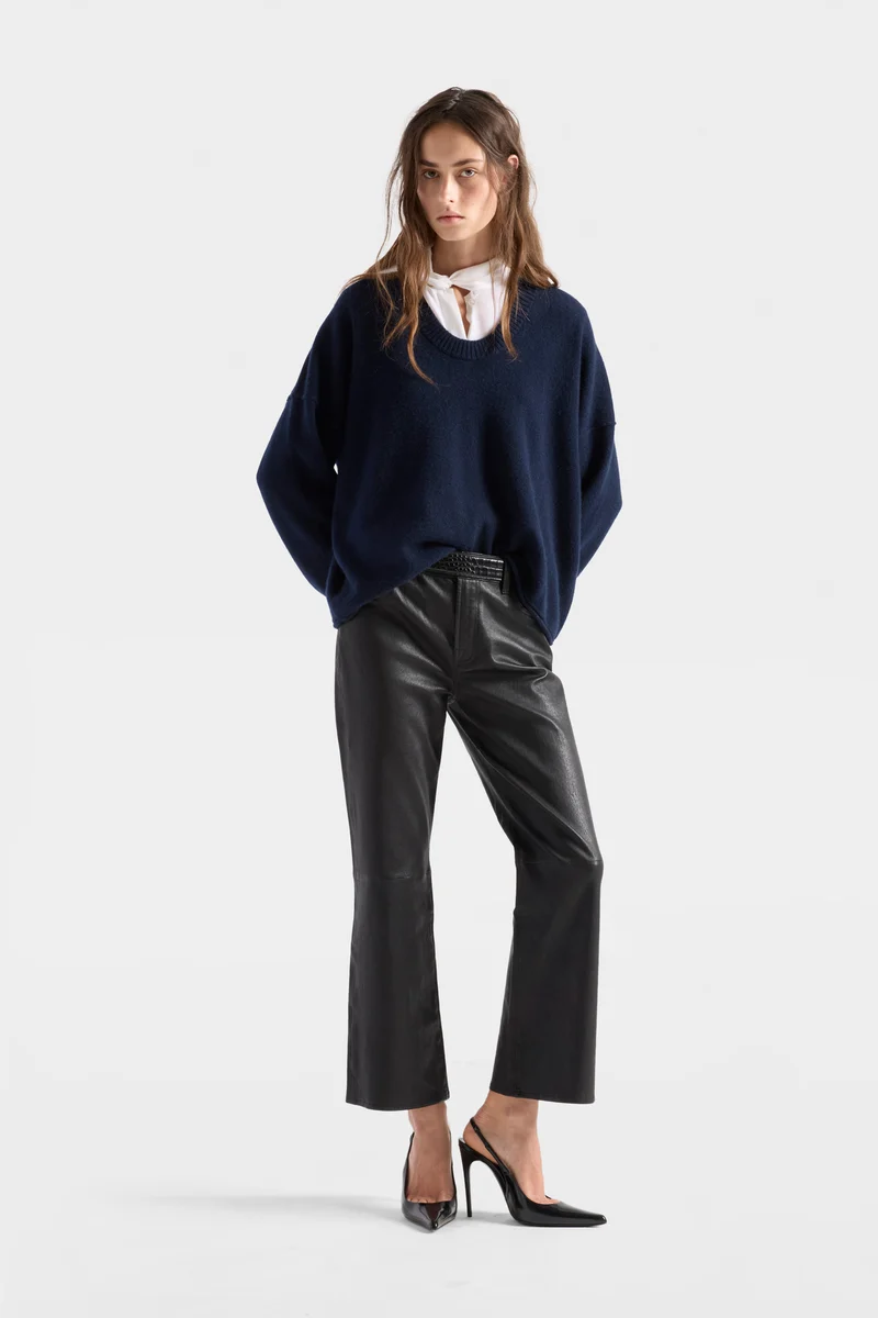 CROPPED BOOT in Leather Black