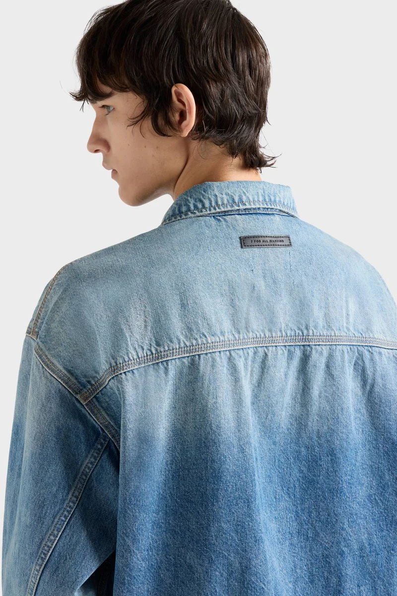 RELAXED TRUCKER JACKET in Denim Mount