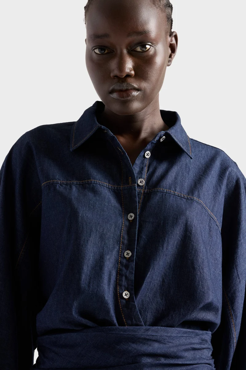 WAIST TIE SHIRT in Denim Abyss
