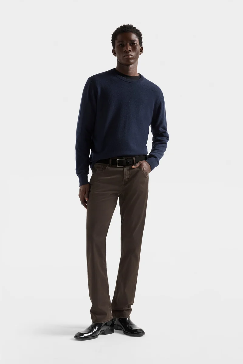 THE STRAIGHT in Luxe Performance Sateen Molasses