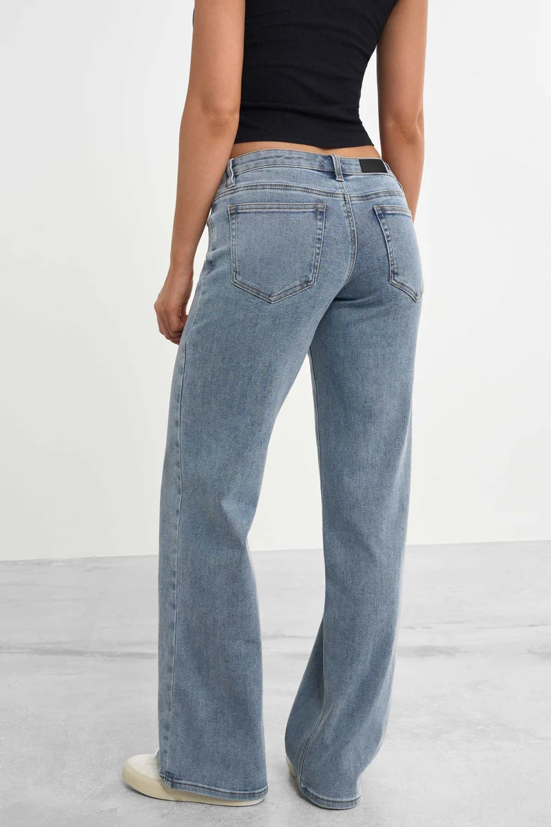 Low Waist Baggy Jeans